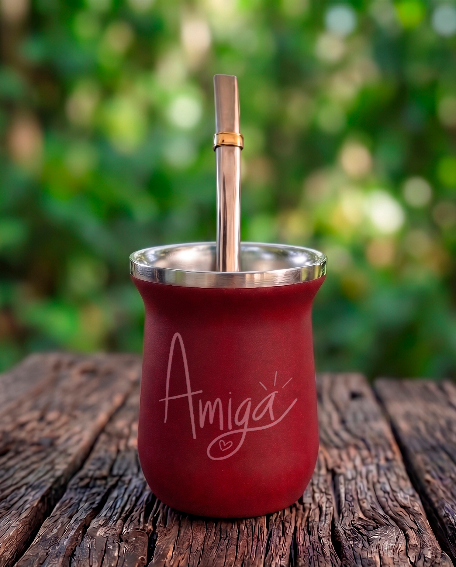 Mate térmico rojo con grabado para una amiga